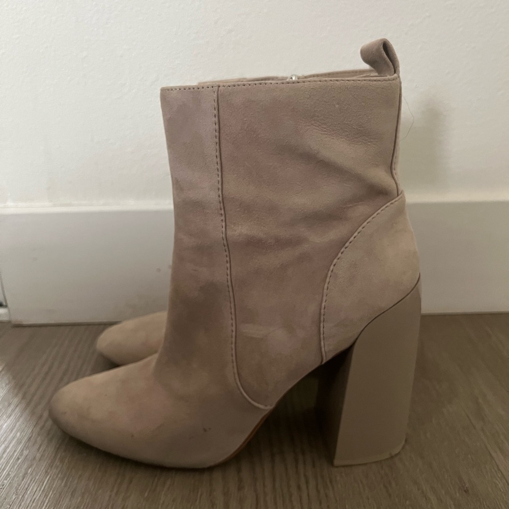Vince Camuto Women's Enverna Ankle Boot
